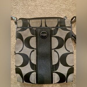 Y2K Coach Black and Tan Crossbody Bag